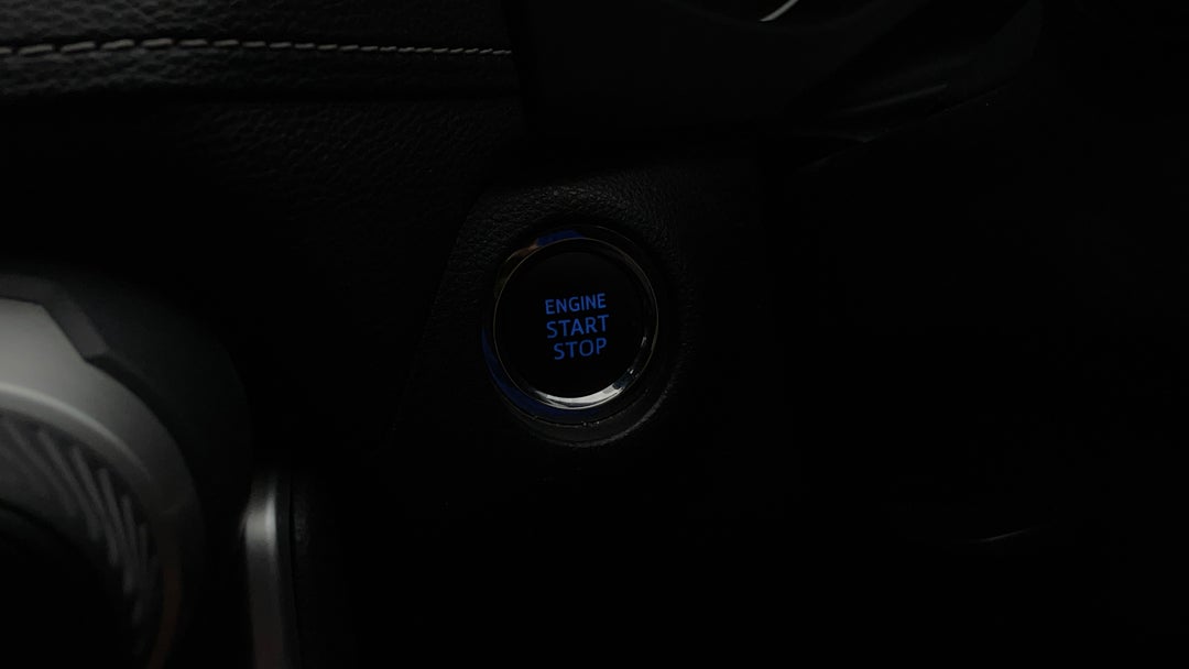 2020 Toyota RAV4 Gx (2wd), Automatic, 68532 km, Keyless / Button Start