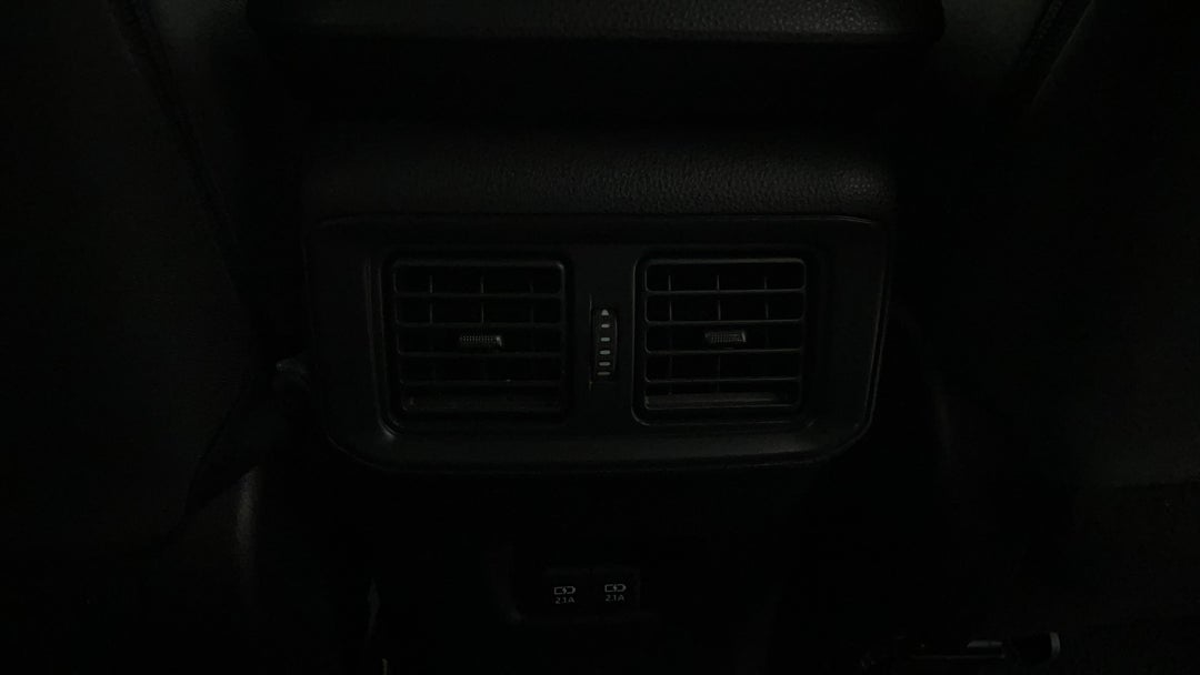 2020 Toyota RAV4 Gx (2wd), Automatic, 68532 km, Rear A/C Vent