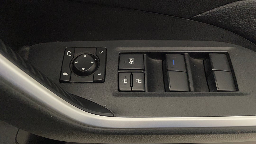 2020 Toyota RAV4 Gx (2wd), Automatic, 68532 km, Drivers Side Door Panel Controls