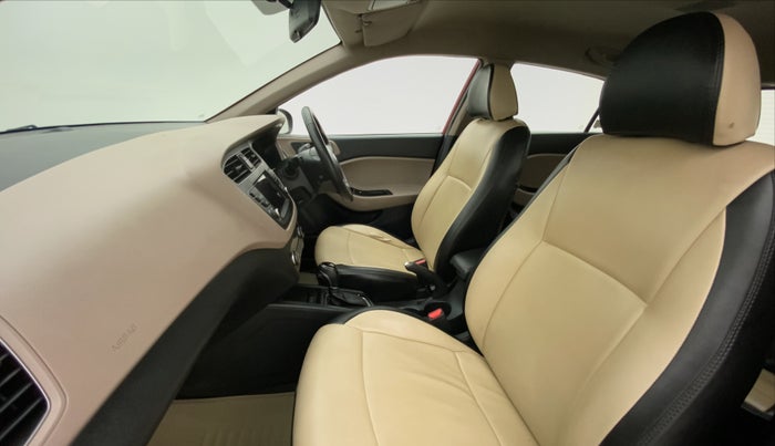 2019 Hyundai Elite i20 1.2  ASTA (O) CVT, Petrol, Automatic, 24,929 km, Right Side Front Door Cabin