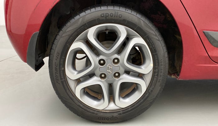 2019 Hyundai Elite i20 1.2  ASTA (O) CVT, Petrol, Automatic, 24,929 km, Right Rear Wheel