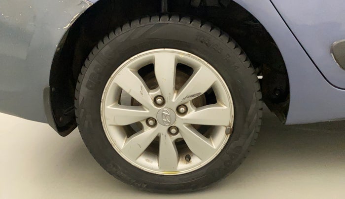 2014 Hyundai Xcent S AT 1.2 (O), Petrol, Automatic, 53,216 km, Right Rear Wheel