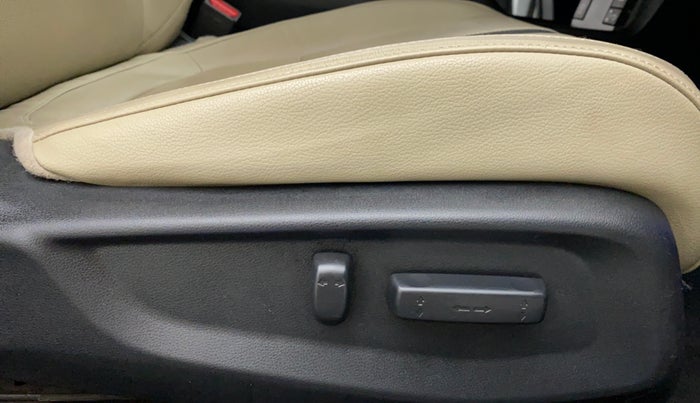 2019 Honda Civic VX DIESEL, Diesel, Manual, 81,646 km, Driver Side Adjustment Panel
