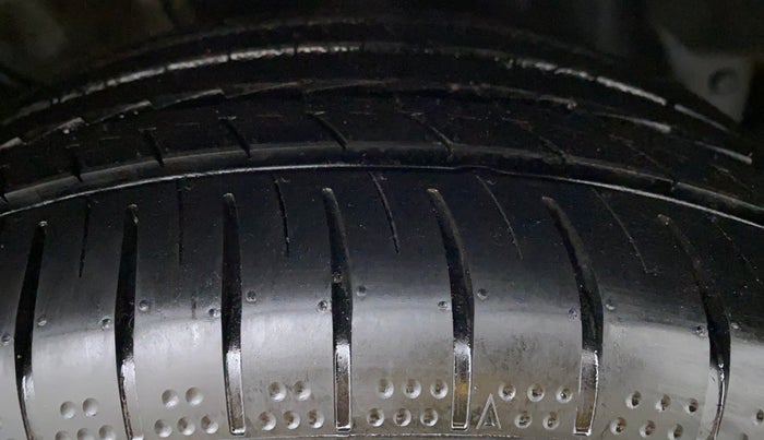 2019 Honda Civic VX DIESEL, Diesel, Manual, 81,646 km, Left Front Tyre Tread