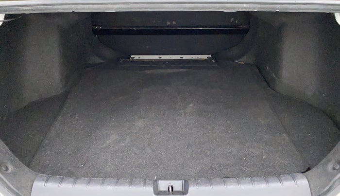 2019 Honda Civic VX DIESEL, Diesel, Manual, 81,646 km, Boot Inside