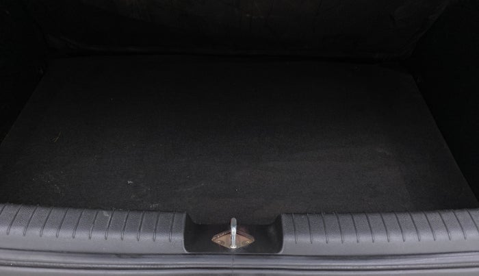 2015 Hyundai Elite i20 MAGNA 1.2, Petrol, Manual, 78,528 km, Boot Inside