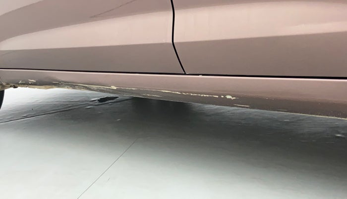 2020 Hyundai AURA SX 1.2 (O), Petrol, Manual, 35,860 km, Left running board - Minor scratches