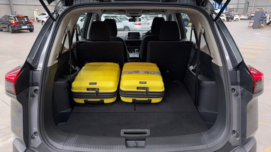 2024 Nissan X-trail St (4WD) 7 Seat, Automatic, 57830 km, Boot Inside View with Luggage