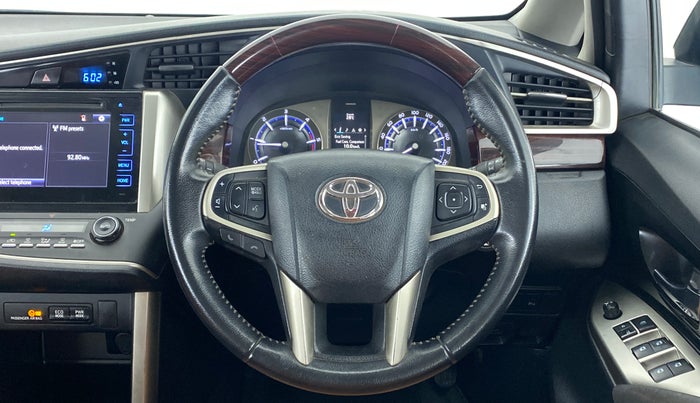 2016 Toyota Innova Crysta 2.4 VX 7 STR, Diesel, Manual, 72,147 km, Steering Wheel Close Up