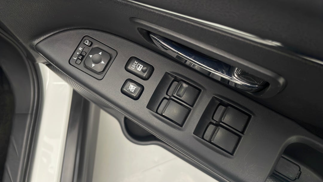 Drivers Side Door Panel Controls