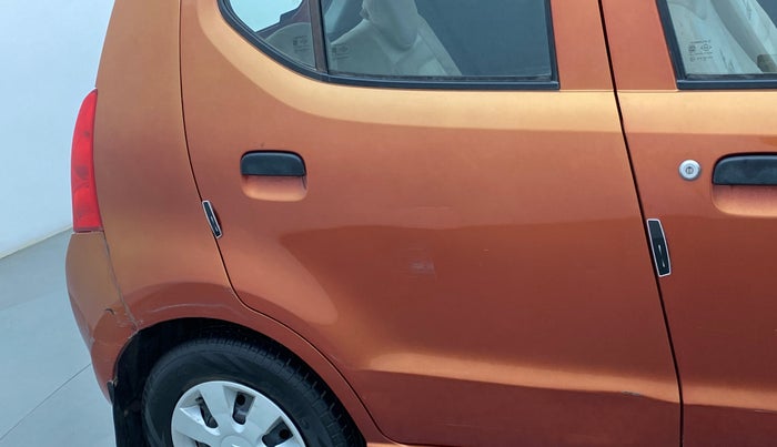 2010 Maruti A Star VXI, Petrol, Manual, 64,103 km, Right rear door - Paint has faded