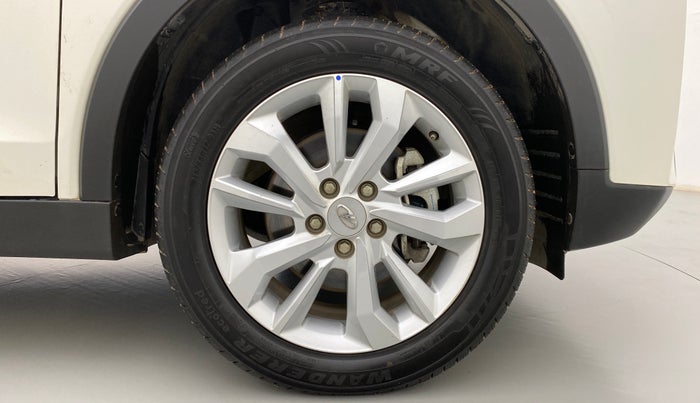2021 Mahindra XUV300 W8 PETROL MT, Petrol, Manual, 13,426 km, Right Front Wheel