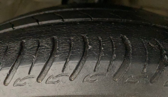 2019 Maruti Celerio X ZXI (O), CNG, Manual, 90,561 km, Right Front Tyre Tread