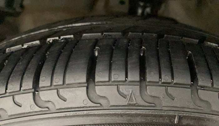 2019 Maruti Celerio X ZXI (O), CNG, Manual, 90,561 km, Left Front Tyre Tread