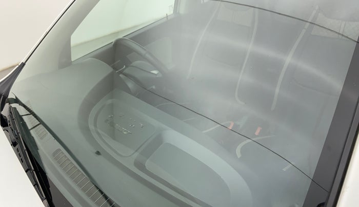 2018 Maruti Alto K10 VXI, CNG, Manual, 35,849 km, Front windshield - Minor spot on windshield