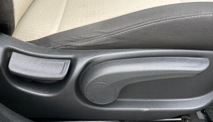 2017 Hyundai Verna 1.6 SX VTVT, Petrol, Manual, 29,275 km, Driver Side Adjustment Panel
