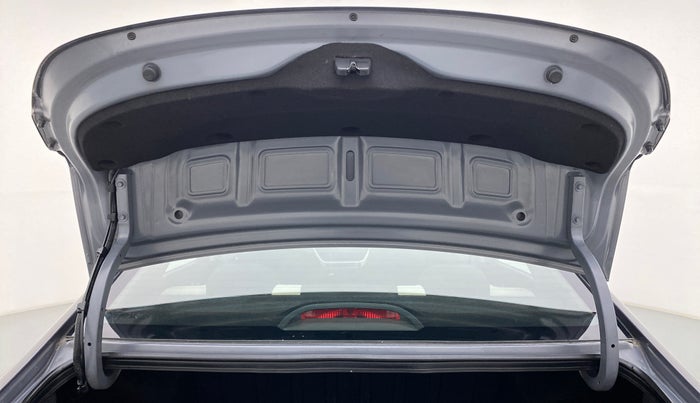 2017 Hyundai Verna 1.6 SX VTVT, Petrol, Manual, 29,275 km, Boot Door Open