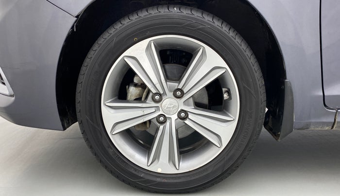 2017 Hyundai Verna 1.6 SX VTVT, Petrol, Manual, 29,275 km, Left Front Wheel