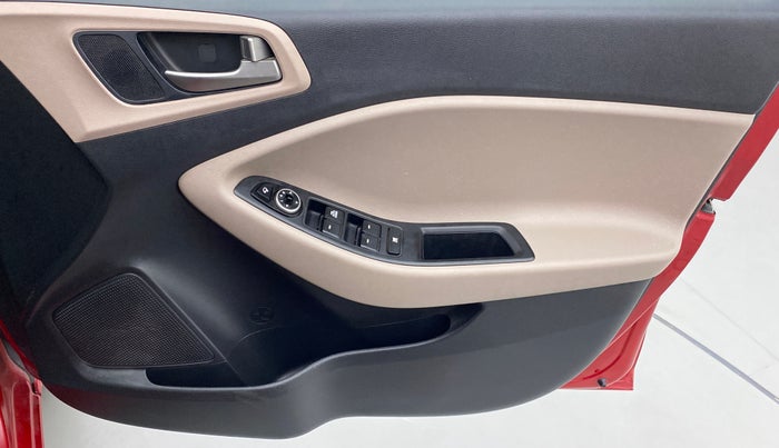2017 Hyundai Elite i20 SPORTZ 1.2, Petrol, Manual, 29,524 km, Driver Side Door Panels Control