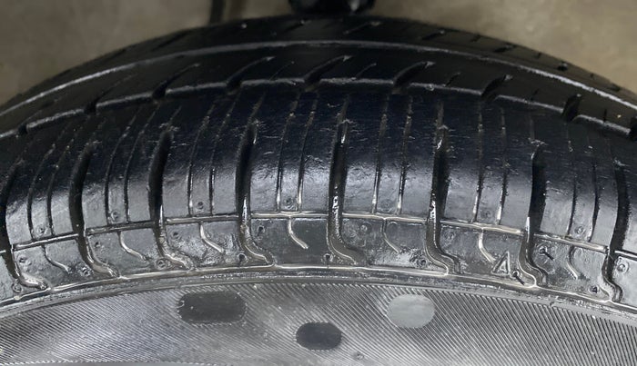 2019 Maruti Alto 800 LXI, Petrol, Manual, 12,138 km, Right Front Tyre Tread