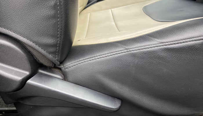 2012 Toyota Etios Liva GD, Diesel, Manual, 54,457 km, Driver Side Adjustment Panel