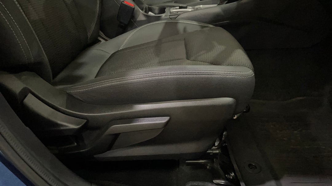 2019 Subaru Forester 2.5i-l (awd), Automatic, 90298 km, Drivers Side Adjustment Panel