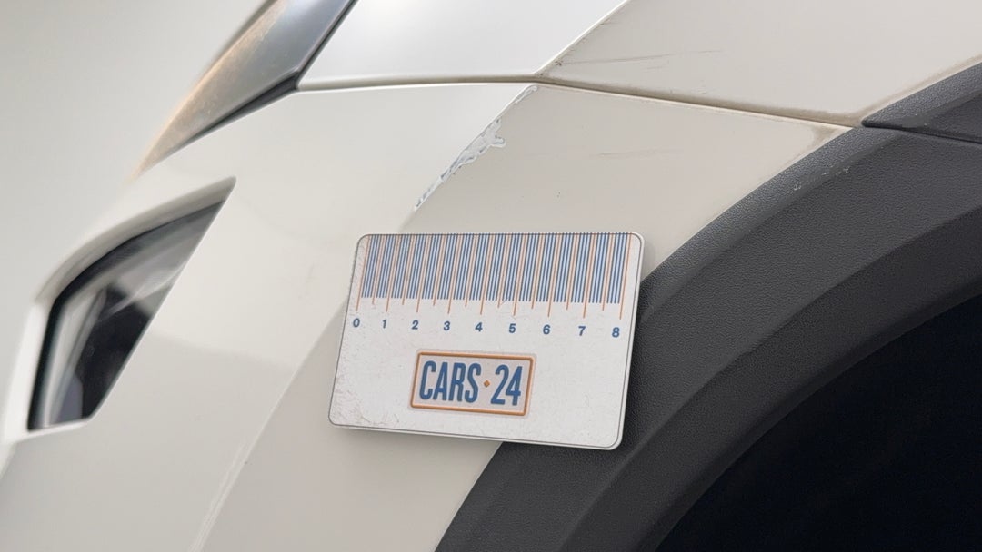 Bumper Front Scratch