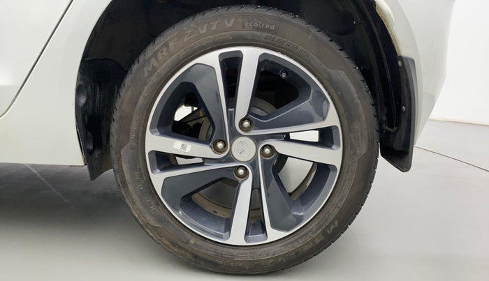 2020 Tata ALTROZ XZ 1.2, Petrol, Manual, 14,826 km, Left Rear Wheel
