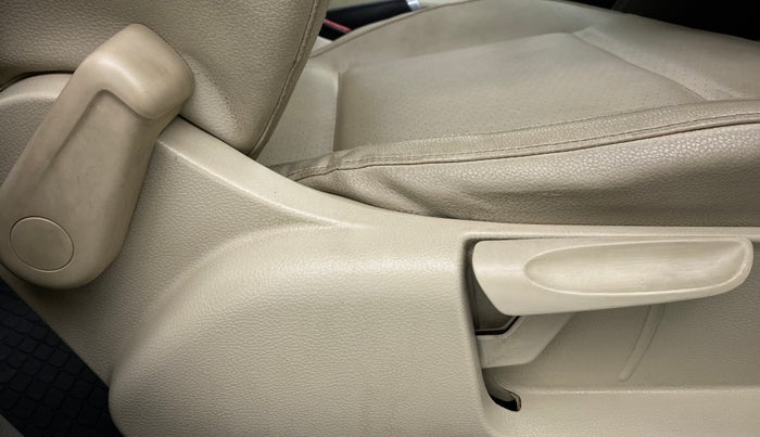 2014 Volkswagen Vento HIGHLINE DIESEL, Diesel, Manual, 1,05,831 km, Driver Side Adjustment Panel