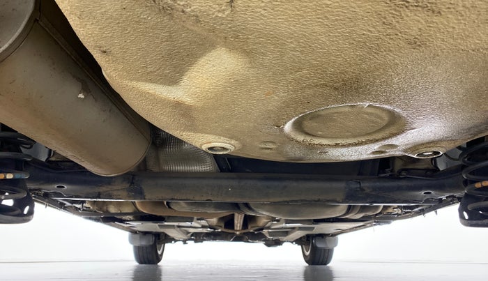 2014 Volkswagen Vento HIGHLINE DIESEL, Diesel, Manual, 1,05,831 km, Rear Underbody