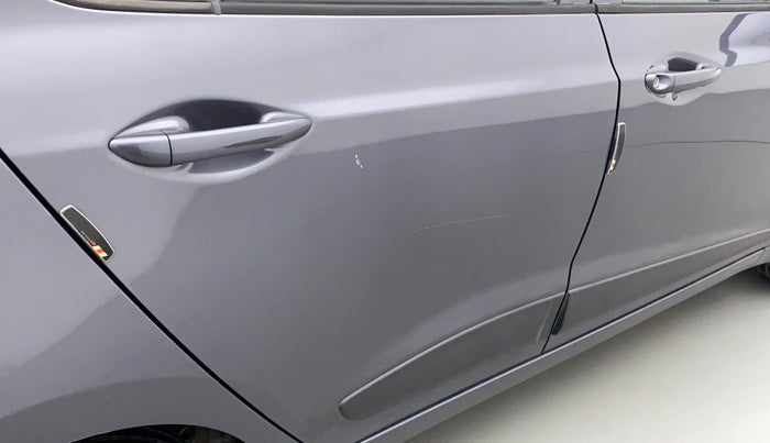 2018 Hyundai Grand i10 SPORTZ AT 1.2 KAPPA VTVT, Petrol, Automatic, 22,456 km, Right rear door - Minor scratches
