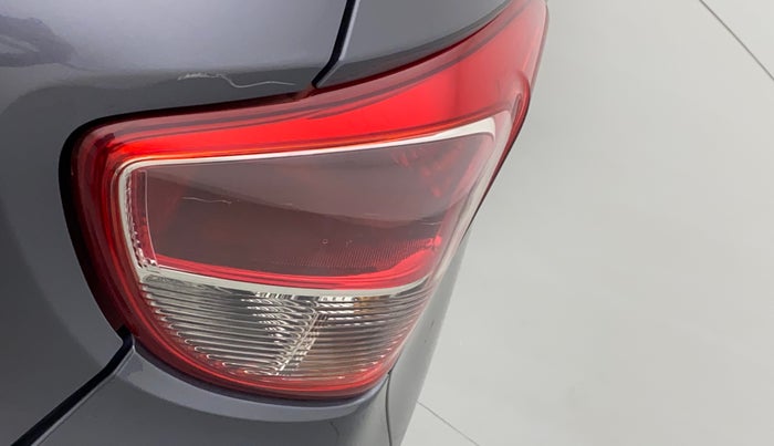 2018 Hyundai Grand i10 SPORTZ AT 1.2 KAPPA VTVT, Petrol, Automatic, 22,456 km, Right tail light - Minor scratches