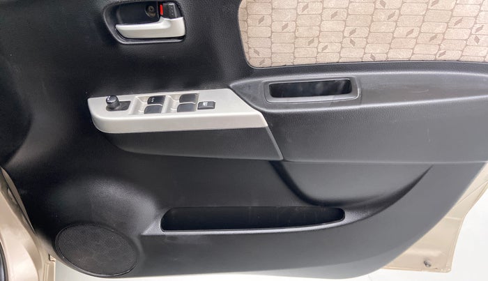 2016 Maruti Wagon R 1.0 VXI, Petrol, Manual, 20,730 km, Driver Side Door Panels Control
