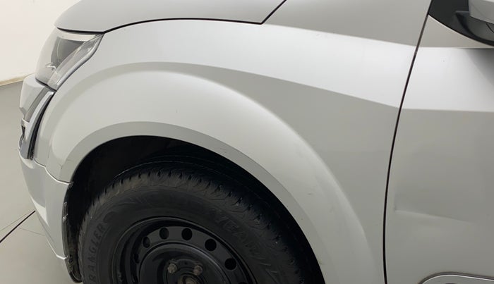 2019 Mahindra XUV500 W5, Diesel, Manual, 95,338 km, Left fender - Minor scratches