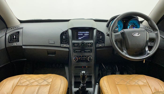 2019 Mahindra XUV500 W5, Diesel, Manual, 95,338 km, Dashboard