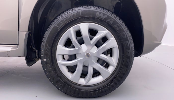 2016 Nissan Terrano XL P, Petrol, Manual, 23,824 km, Right Front Wheel