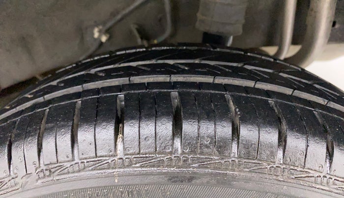 2017 Datsun Go T, Petrol, Manual, 68,815 km, Left Rear Tyre Tread