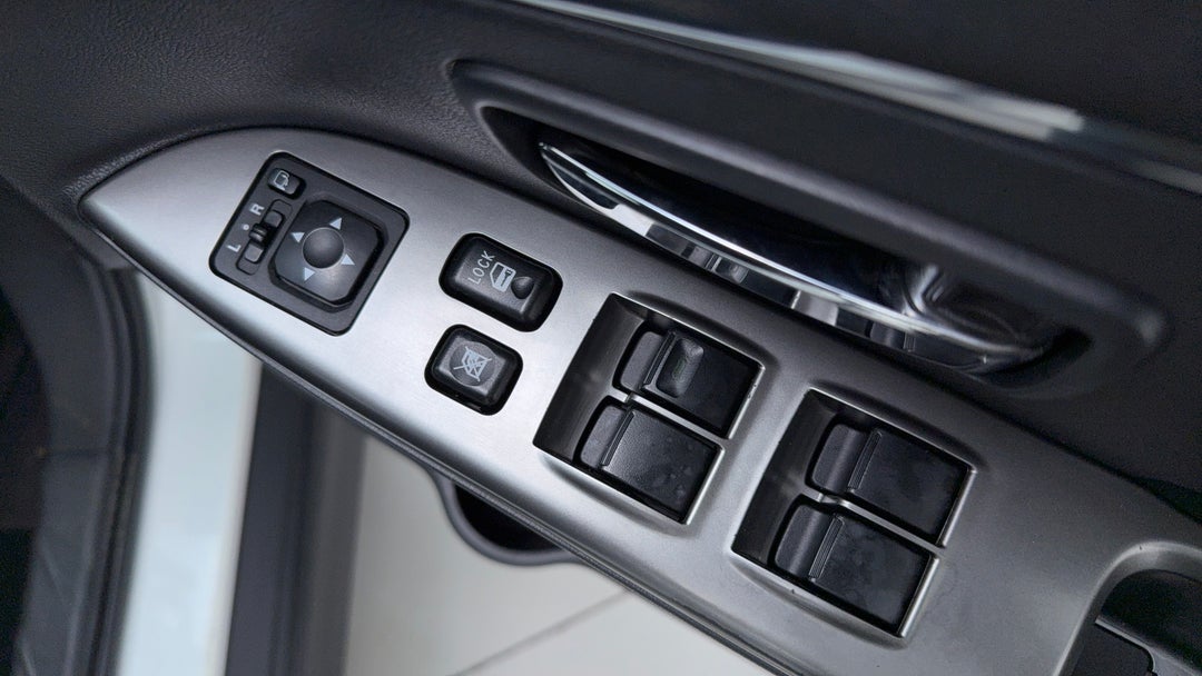 Drivers Side Door Panel Controls