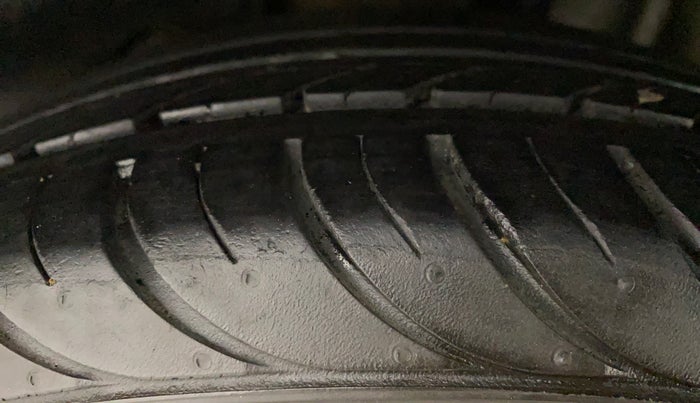 2016 Tata Tiago XZ PETROL, Petrol, Manual, 44,593 km, Left Rear Tyre Tread