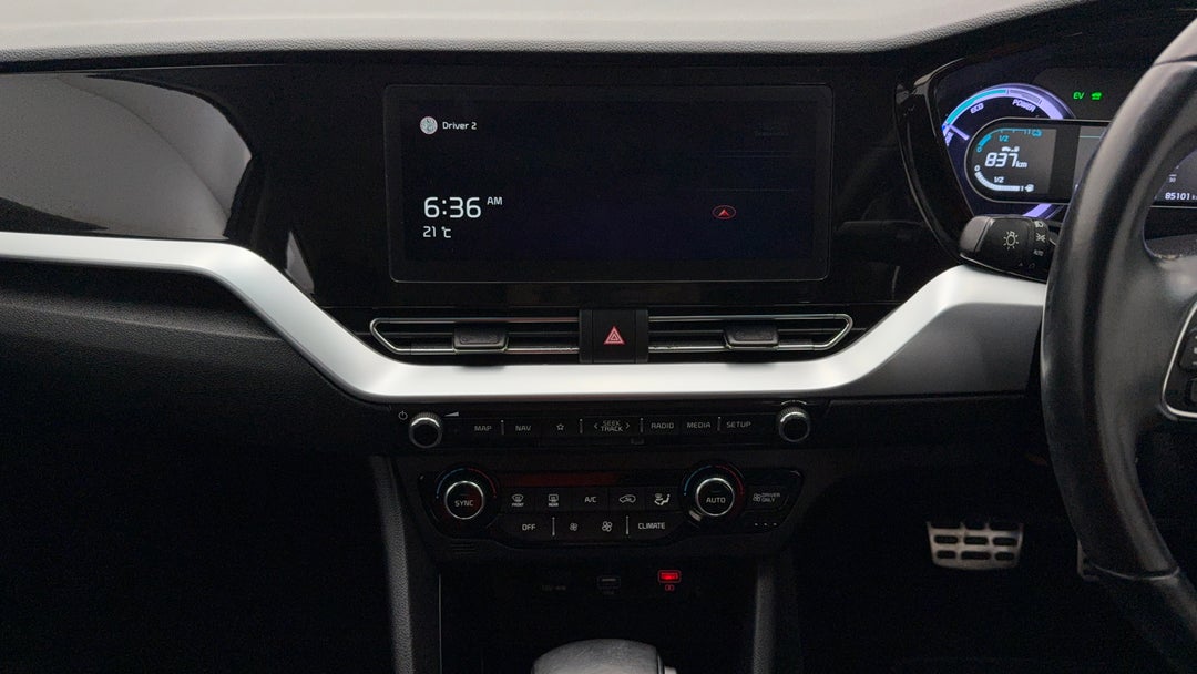 2021 Kia Niro Hev Sport (hybrid), Automatic, 85101 km, Center Console