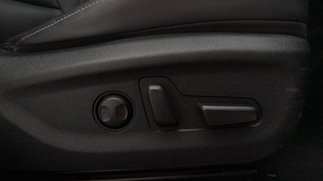 2021 Kia Niro Hev Sport (hybrid), Automatic, 85101 km, Drivers Side Adjustment Panel