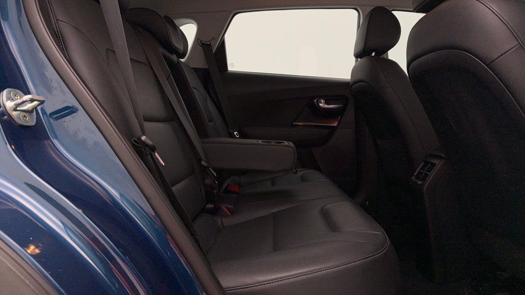 2021 Kia Niro Hev Sport (hybrid), Automatic, 85101 km, Right Side Rear Door Cabin View
