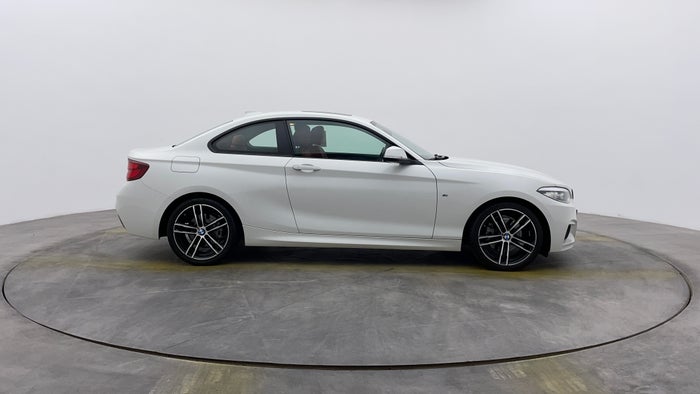 BMW 2 SERIES COUPE-Right Side View