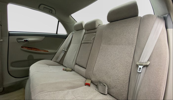 2009 Toyota Corolla Altis 1.8 G, Petrol, Manual, 25,001 km, Right Side Rear Door Cabin