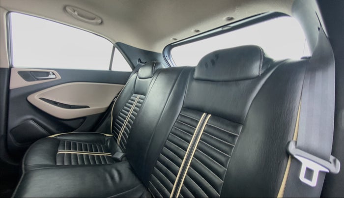 2016 Hyundai Elite i20 SPORTZ 1.2, Petrol, Manual, 36,870 km, Right Side Rear Door Cabin