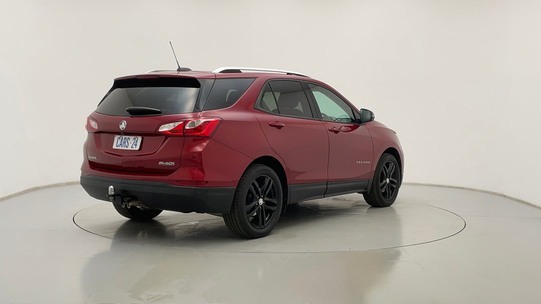 Right Back Diagonal (45- Degree) View