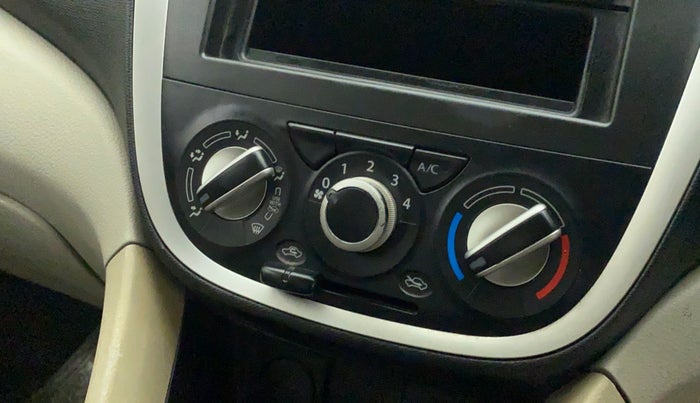 2014 Maruti Celerio VXI AMT, Petrol, Automatic, 41,935 km, AC Unit - Car heater not working