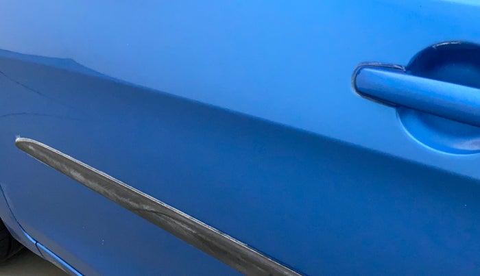 2014 Maruti Celerio VXI AMT, Petrol, Automatic, 41,935 km, Front passenger door - Minor scratches