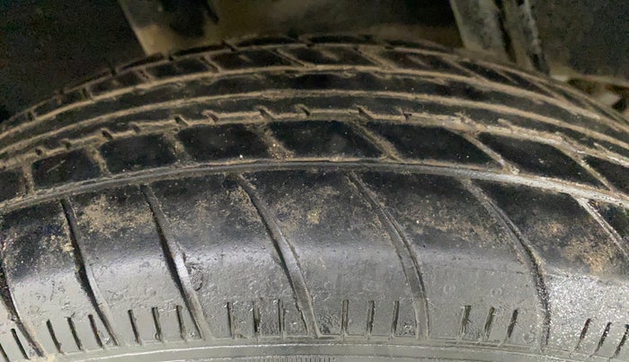 2016 Datsun Redi Go S, Petrol, Manual, 58,107 km, Right Rear Tyre Tread