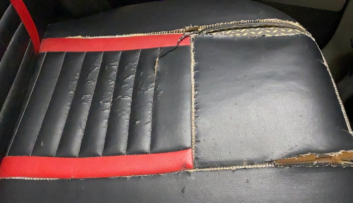 2016 Datsun Redi Go S, Petrol, Manual, 58,107 km, Second-row left seat - Cover slightly torn